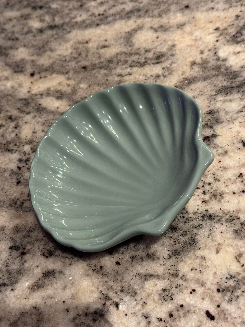 Ceramic Shell soap Dish - Seafoam Green like new